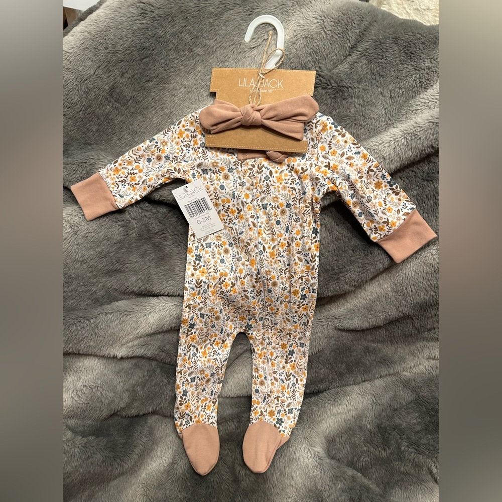 NWT Lila & Jack floral footie onesie size 0-3 mo